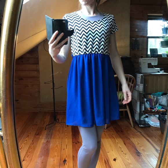 🌸5/$30🌸 Cantata Blue Black White Zig-Zag Dress, EUC - Picture 11 of 13